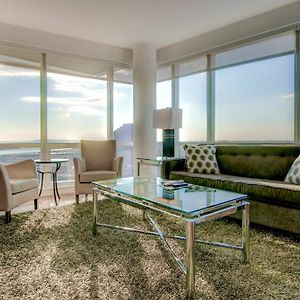 Global Luxury Suites At Greene Джерсі-Сіті Exterior photo
