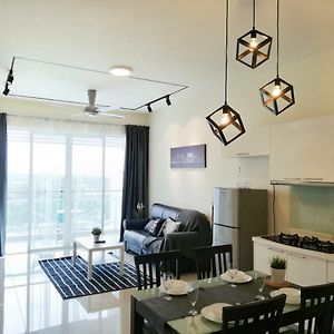 Ara Damansara Oasis Residence, Specious Home 4-8Pax, 8Min Subang Airport, 10Min Sunway Петалінг-Джая Exterior photo