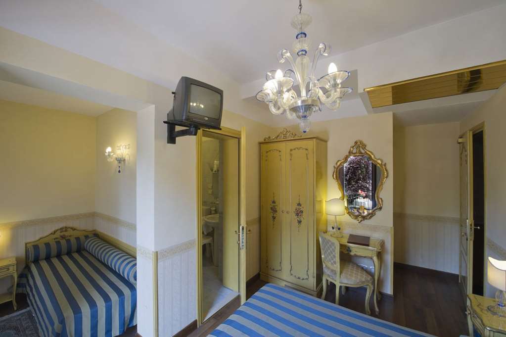 Hotel Villa Edera Lido di Venezia Номер фото
